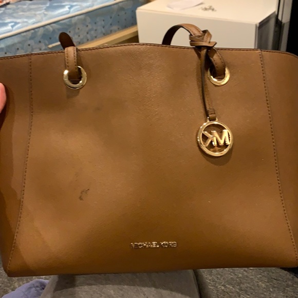 michael kors bag - Picture 1 of 9